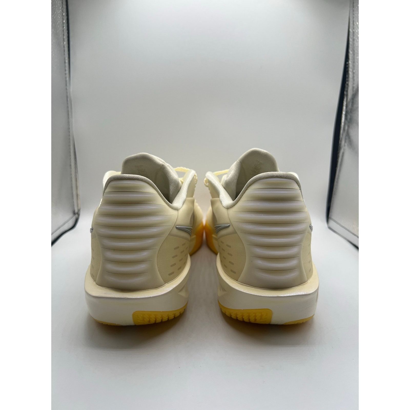 Nike Nike Air Zoom GT Cut 3 Turbo ‘Coconut Milk’ size 9 men’s Size US 9 / EU 42 - 4 Thumbnail