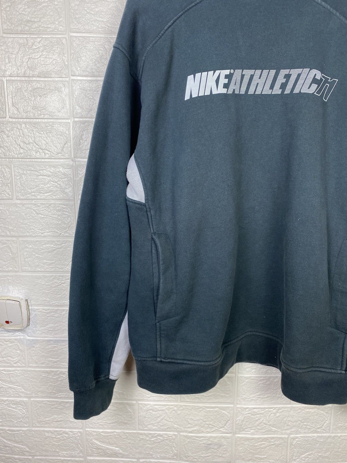 Nike × Vintage Vintage Nike Athletic 71 Hoodie Logo Size L Size US L / EU 52-54 / 3 - 4 Thumbnail