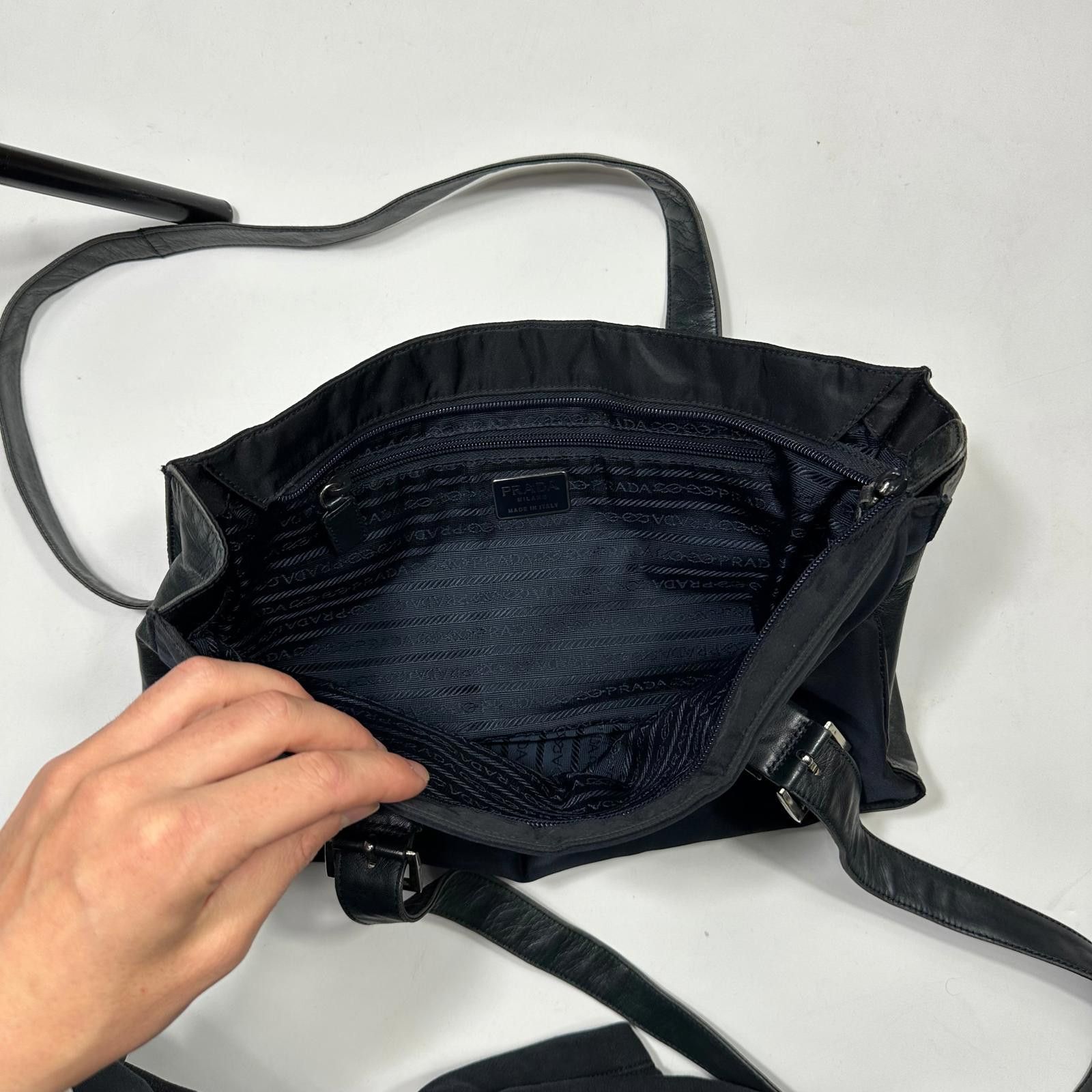 Prada Prada 00’s Nylon + Leather Plaque Logo Shoulder Bag Size ONE SIZE - 7 Thumbnail