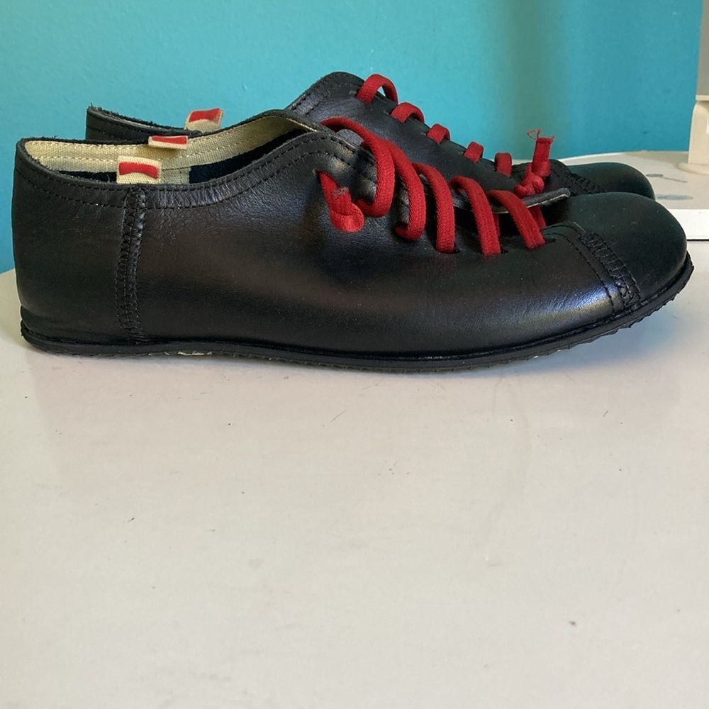Camper peu black deals