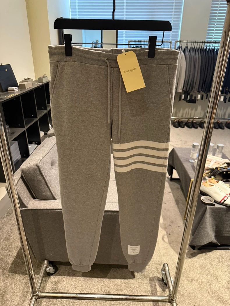 Thom Browne Thom Browne size1 Classic four-barrel sport pants Size US 26 / EU 42 - 1 Thumbnail