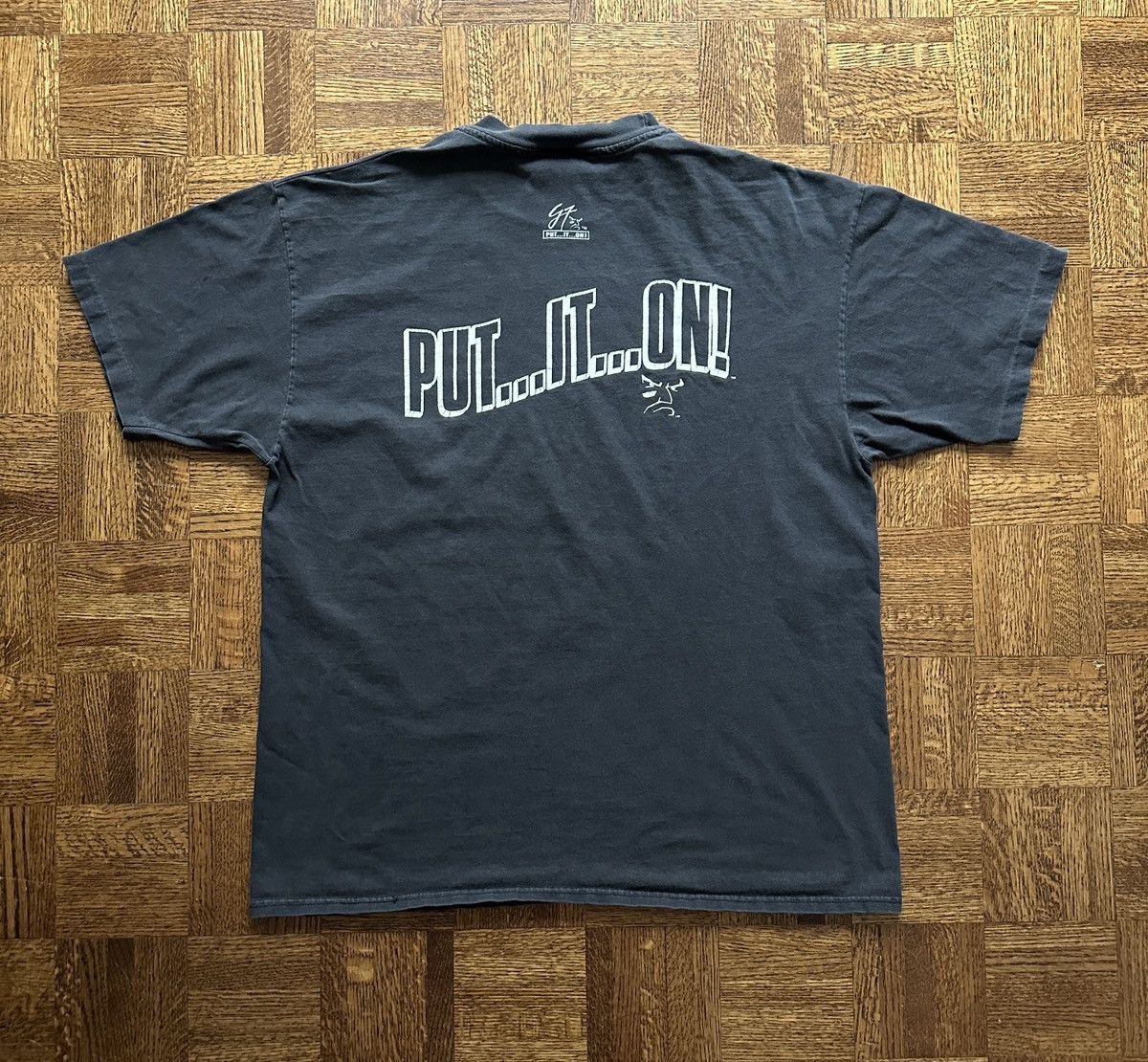 Vintage Vintage 90s Game Face Put it On Faded Graphic Tee Size US XL / EU 56 / 4 - 2 Thumbnail