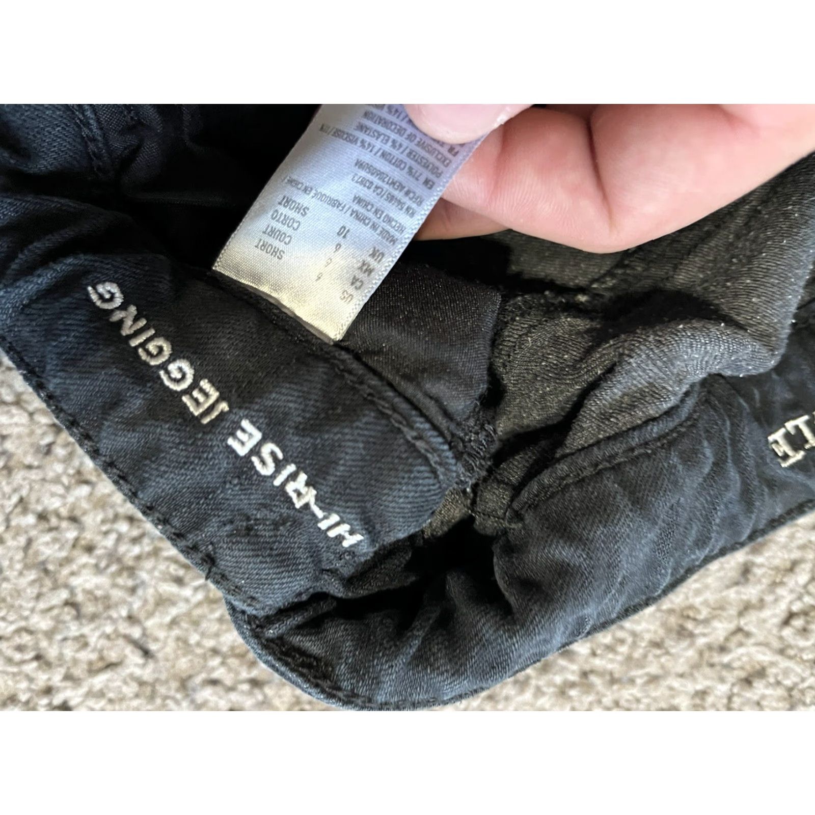 American Eagle Outfitters American Eagle Black 360 Super Stretch Hi-Rise Jegging Pants Size 6 Short Women Size 28" / US 6 / IT 42 - 6 Thumbnail