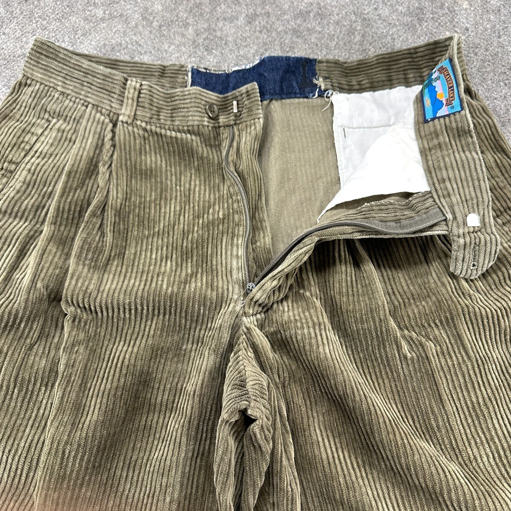 Vintage VINTAGE Shaver Lake Pants Mens 34x27 Green Chino Corduroy Relaxed Tapered Baggy 90s Mens Size US 34 / EU 50 - 2 Thumbnail
