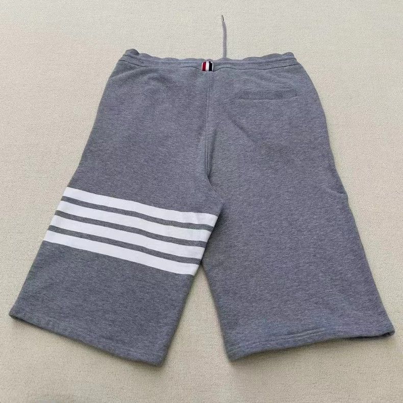 Thom Browne Thom Browne size4 Knitted shorts Size US 30 / EU 46 - 1 Thumbnail