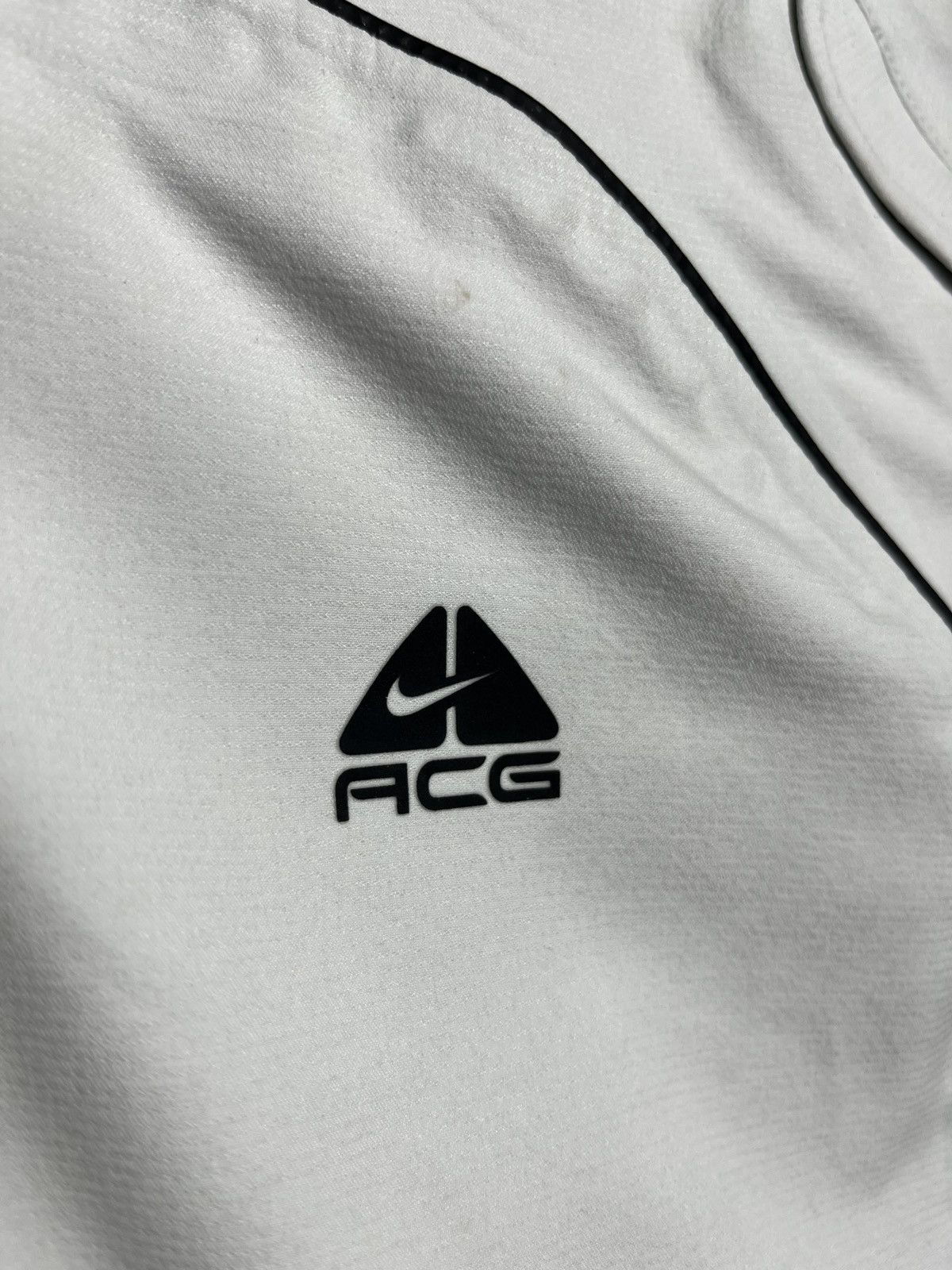 Vintage 00s NIKE ACG Women's RECCO Ski Jacket Gore-Tex White Size L / US 10 / IT 46 - 3 Thumbnail