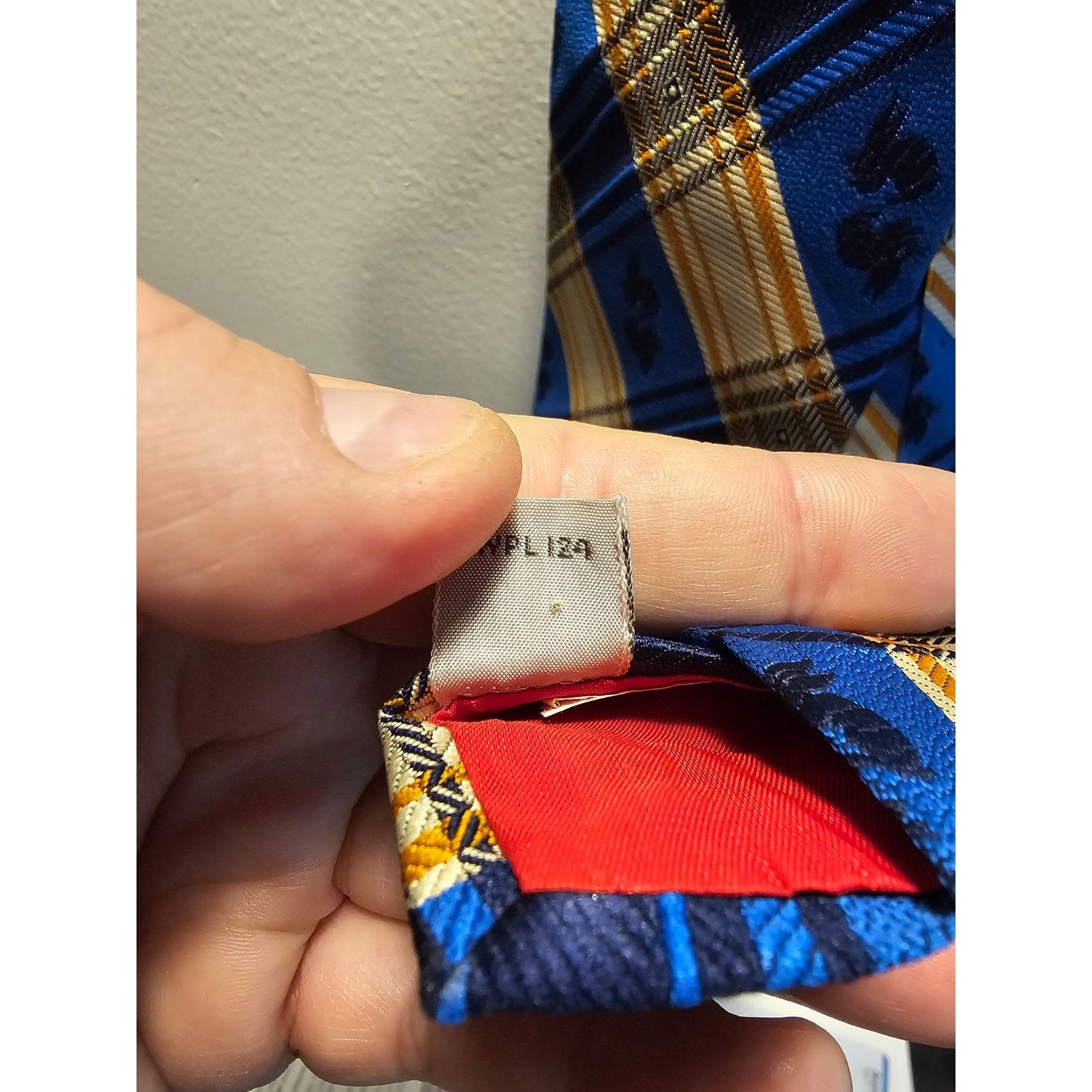 Other Vintage Men's Necktie - Blue/Orange w/Bunnies/Rabbits - 55" Size ONE SIZE - 5 Thumbnail