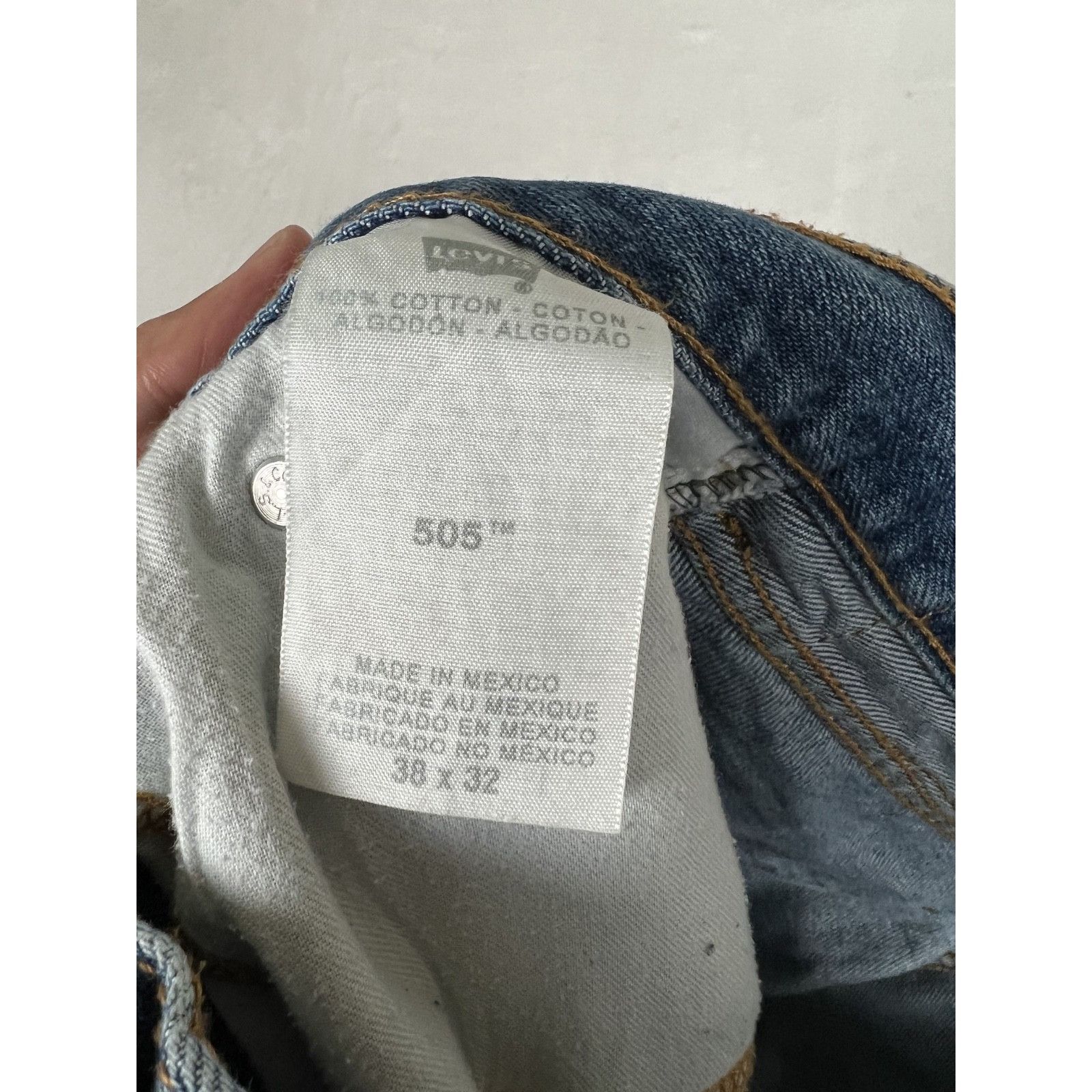 Levi's Vintage Levi’s 505 Blue Denim Jeans Size 38x32 Made in Mexic Size US 38 / EU 54 - 6 Thumbnail