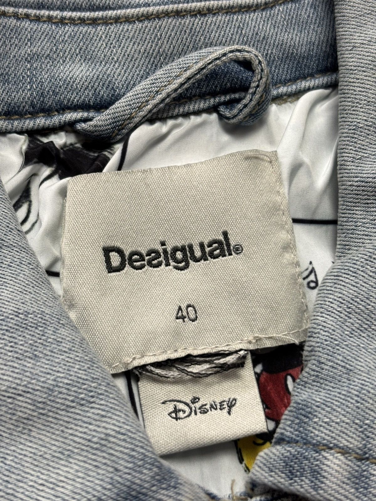 Desigual DESIGUAL DISNEY MICKEY MOUSE Denim Jacket Distressed Size M / US 6-8 / IT 42-44 - 19 Thumbnail