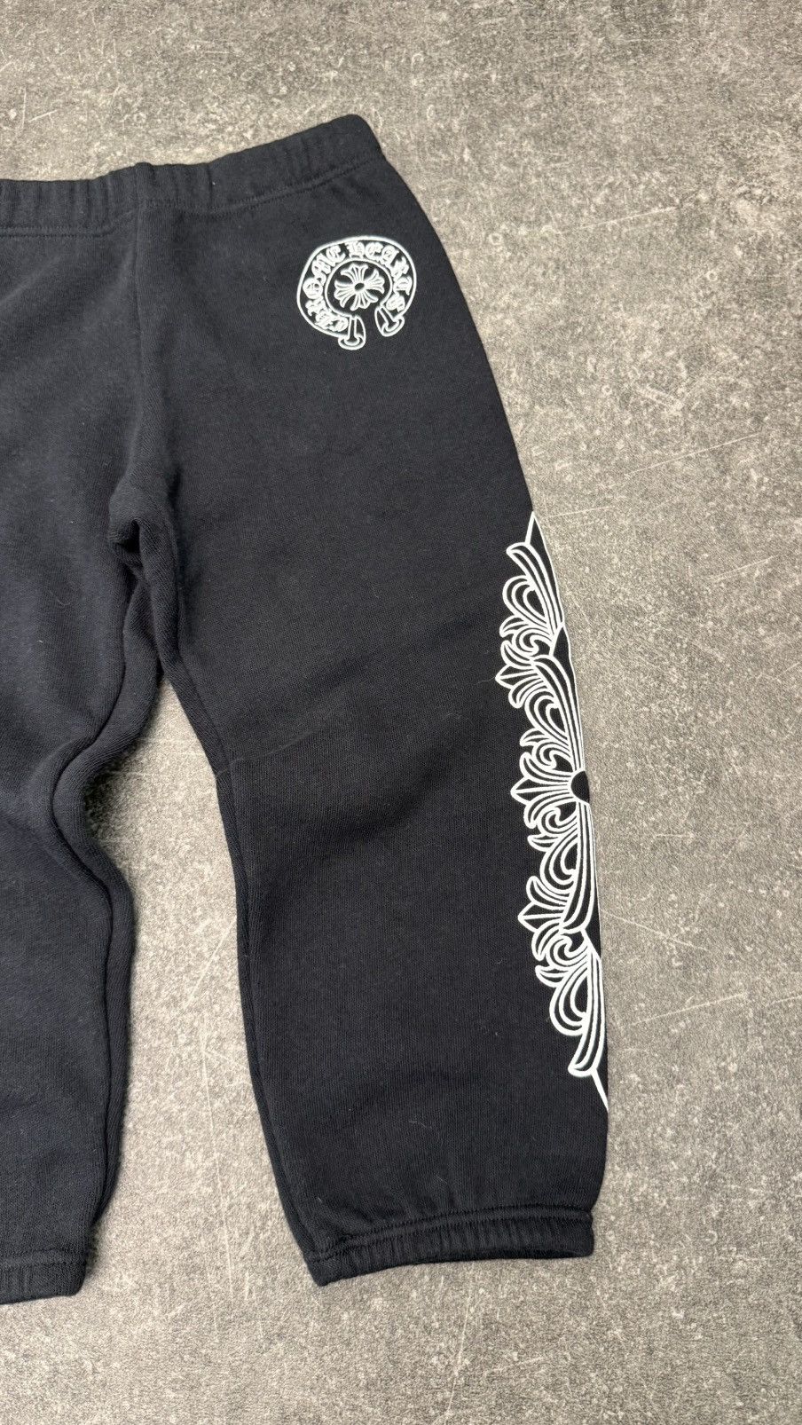 Chrome Hearts Chrome Hearts KIDS Horseshoe Floral Sweatpants Black Size US 26 / EU 42 - 4 Thumbnail