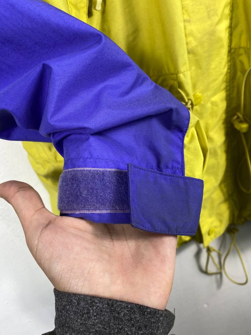 Japanese Brand vintage holiday out wheater gear waterproof jacket Size US L / EU 52-54 / 3 - 3 Thumbnail