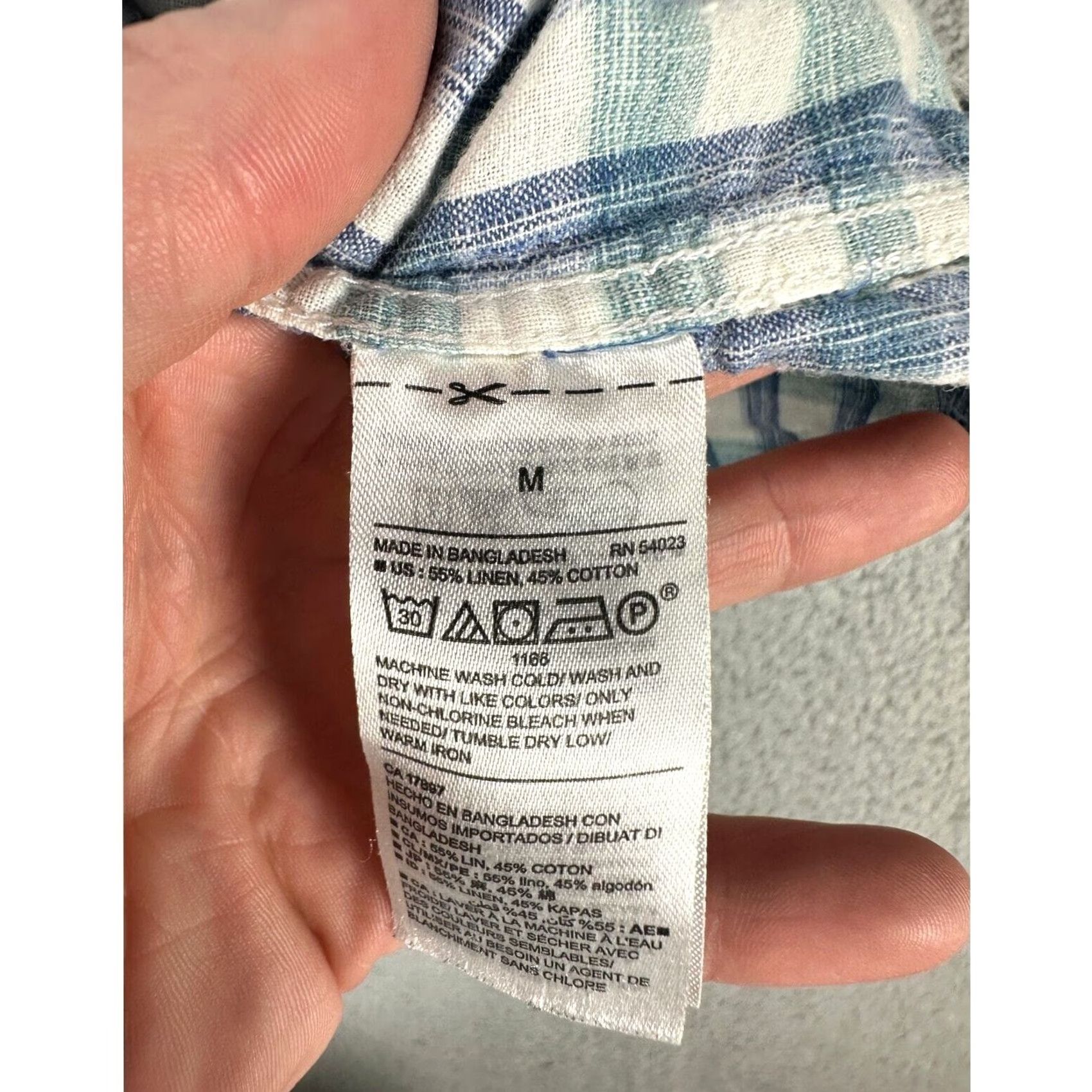 Old Navy Old Navy Button-Up Shirt Men Medium Blue Plaid Linen Blend Slim Fit Pocket Long Sleeve Size US M / EU 48-50 / 2 - 6 Thumbnail