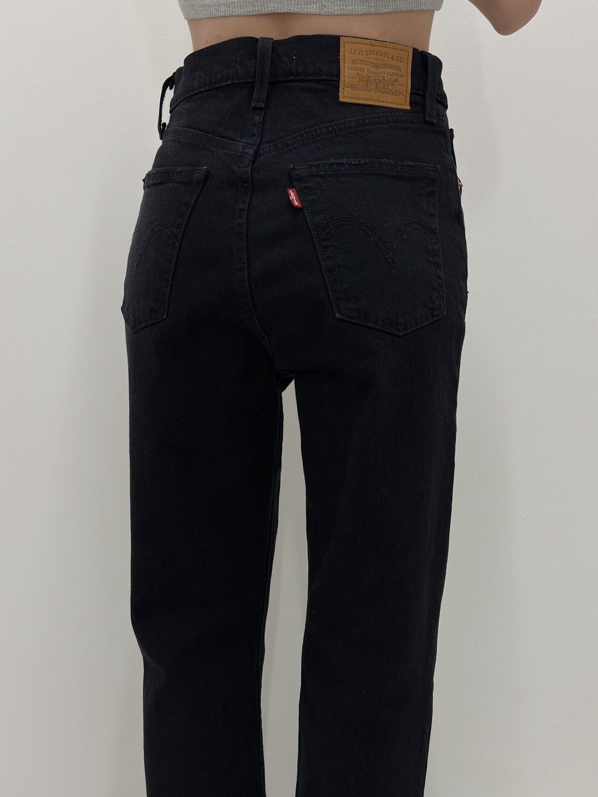 Levi's Levis Premium Ribcage Crop Flare Black Jeans Size 26x26 Size 26" / US 2 / IT 38 - 5 Thumbnail