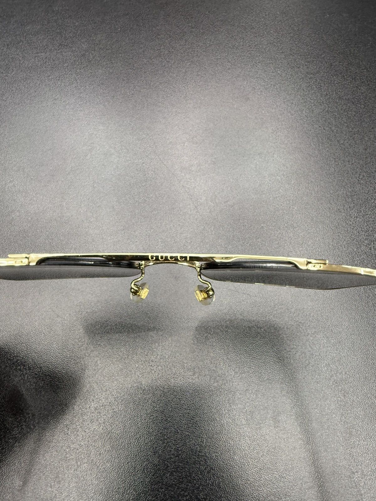 Gucci AUTHENTIC Men’s Gucci Gold Rim Sunglasses Size ONE SIZE - 5 Thumbnail