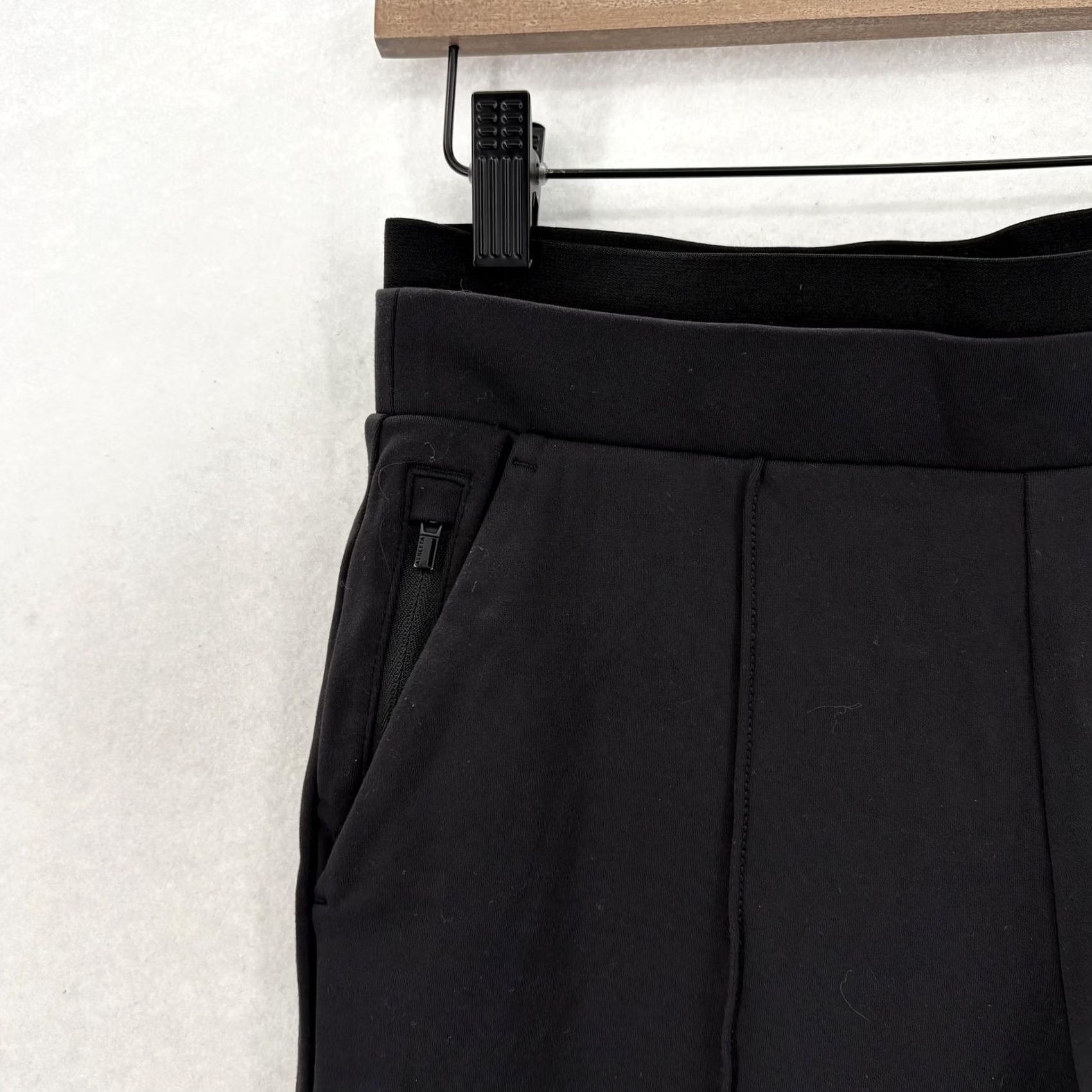 Athleta Athleta Venice Pintuck Jogger Pants Womens XS Black Stretch Pockets Gym Yoga Size 26" / US 2 / IT 38 - 3 Thumbnail