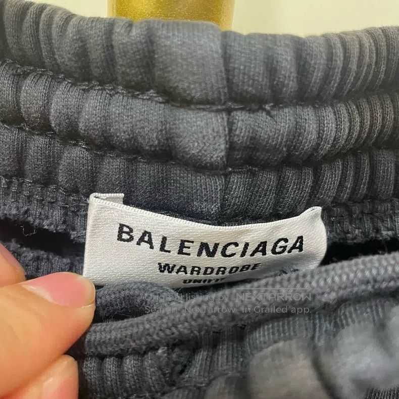 Balenciaga Balenciaga size S Black Logo Embroidered Short Pants S Siz Size US 27 - 3 Thumbnail