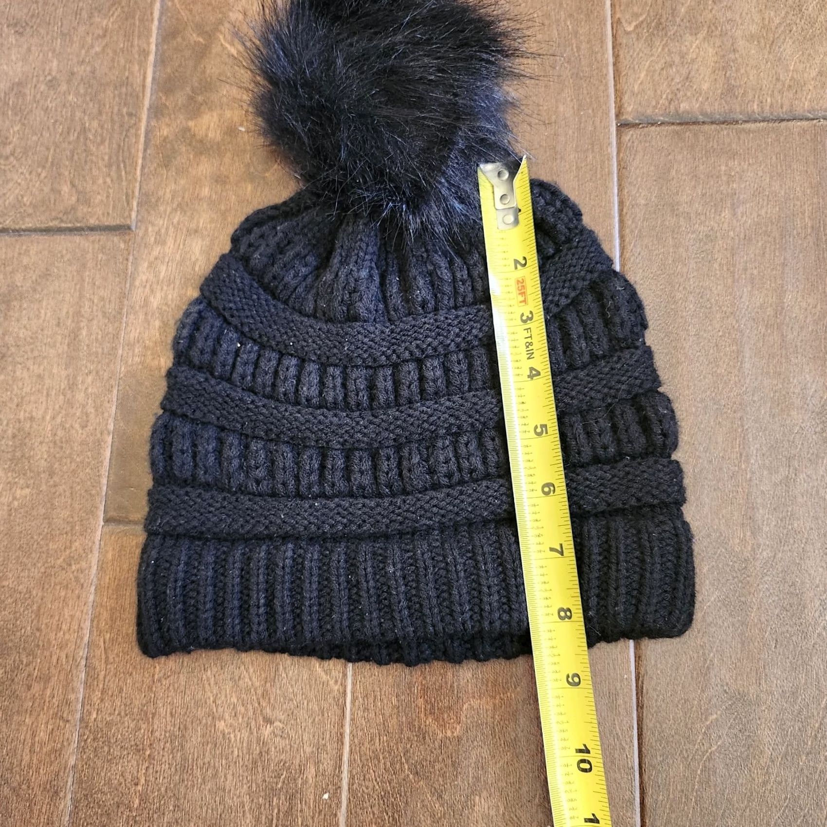 Vintage Time and Tru Black Beanie One Size Womens Knit Pom Pom Faux Fur Lightweight Stretch Winter Fall Spring Casual Activewear Travel Cap Hat Size ONE SIZE - 2 Thumbnail