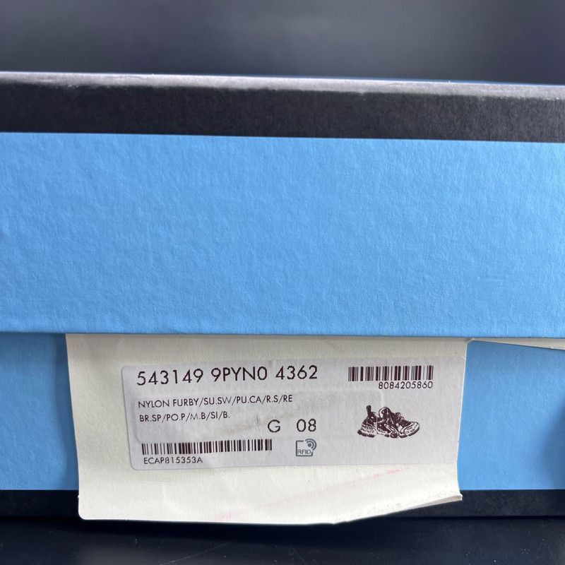 Gucci Gucci Flashtrek Low-Top Casual Sneakers for Men - Size US 8.5 / EU 41-42 - 5 Thumbnail