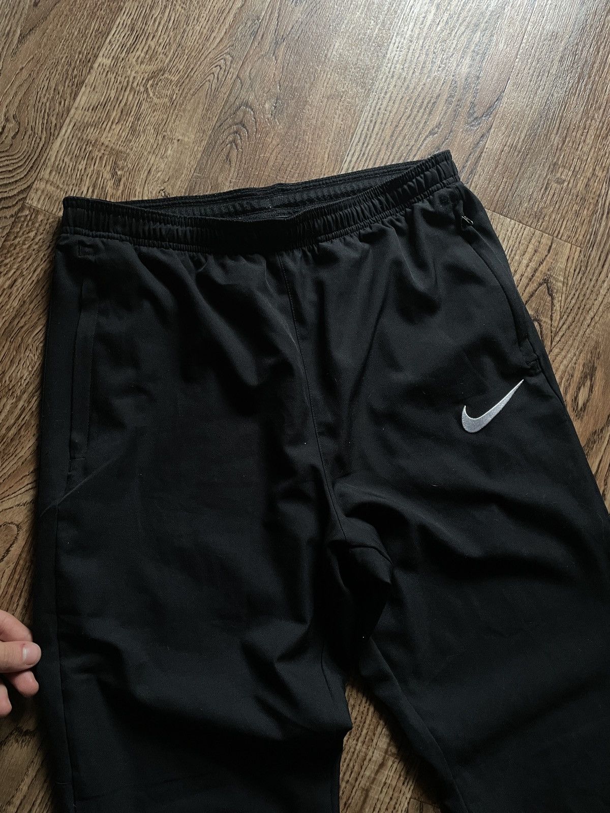 Nike Vintage Nike Track Pants Nylon Swoosh Rare y2k gorpcore Size US 32 / EU 48 - 5 Thumbnail
