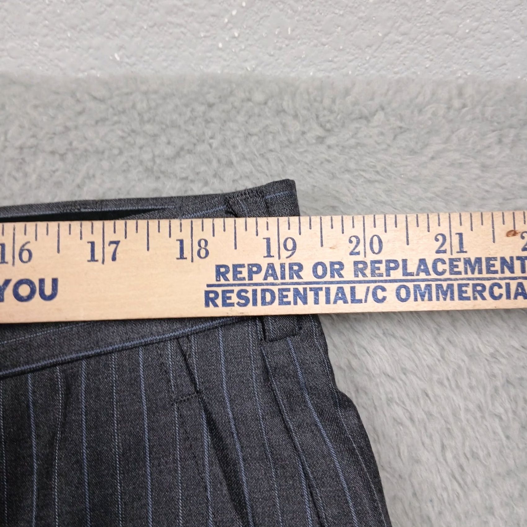 Brooks Brothers Brooks Brothers 1818 Madison Pinstripe Pants Gray Wool USA Men's 44R/39W Size US 44 / EU 60 - 6 Thumbnail