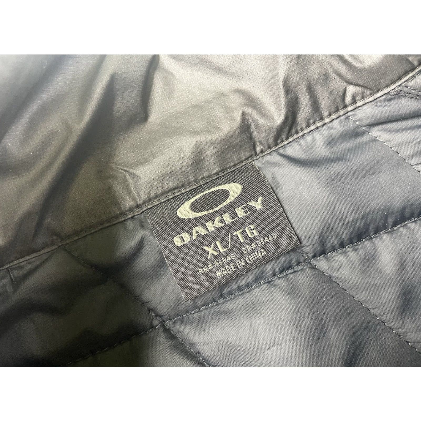 Oakley Oakley Jacket Micro Puffer Full Zip Primaloft Quilted Black Womens XL Size XL / US 12-14 / IT 48-50 - 2 Thumbnail