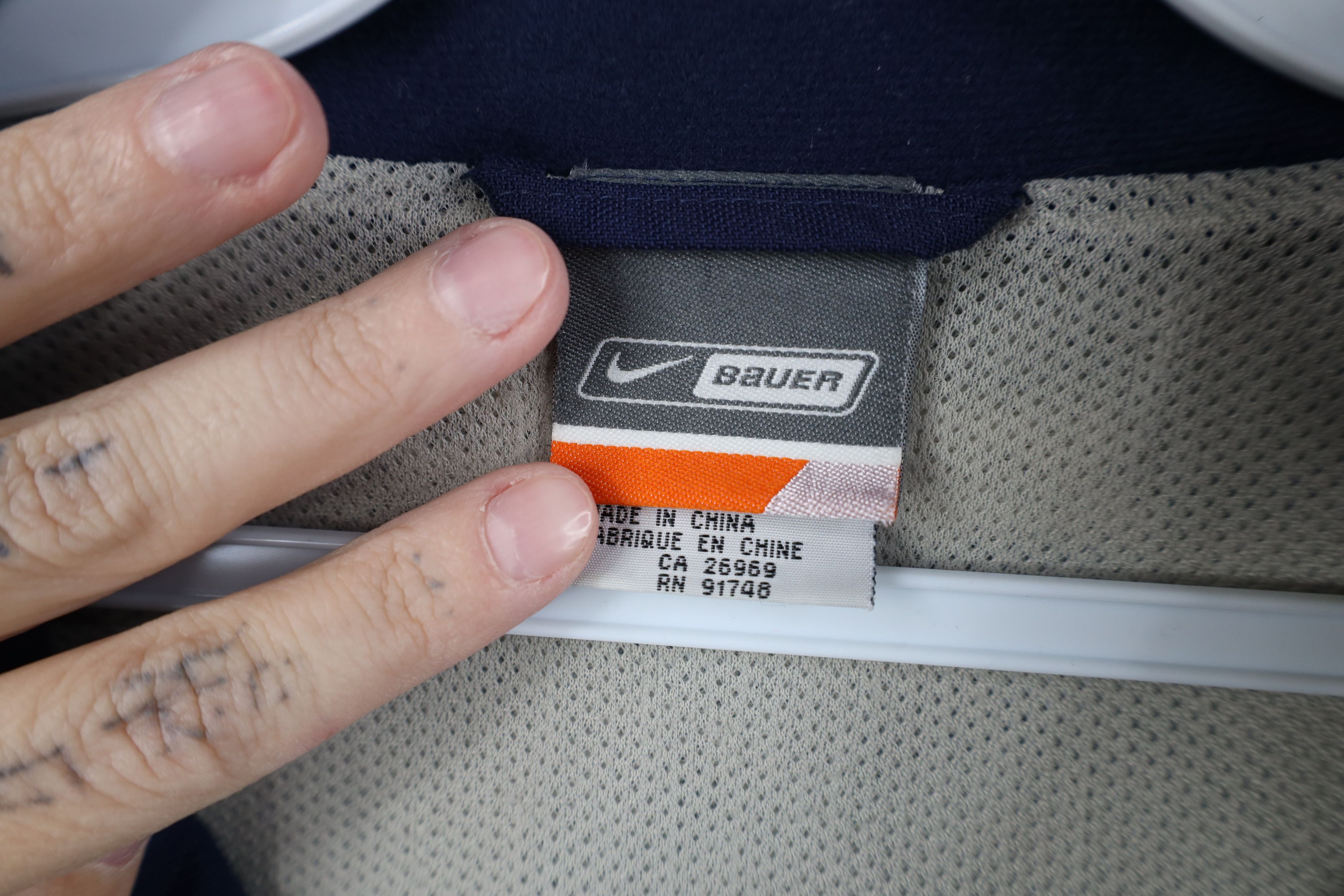 Nike Vintage Nike Bauer Hockey Travis Scott Mini Swoosh Jacket Size US M / EU 48-50 / 2 - 9 Thumbnail