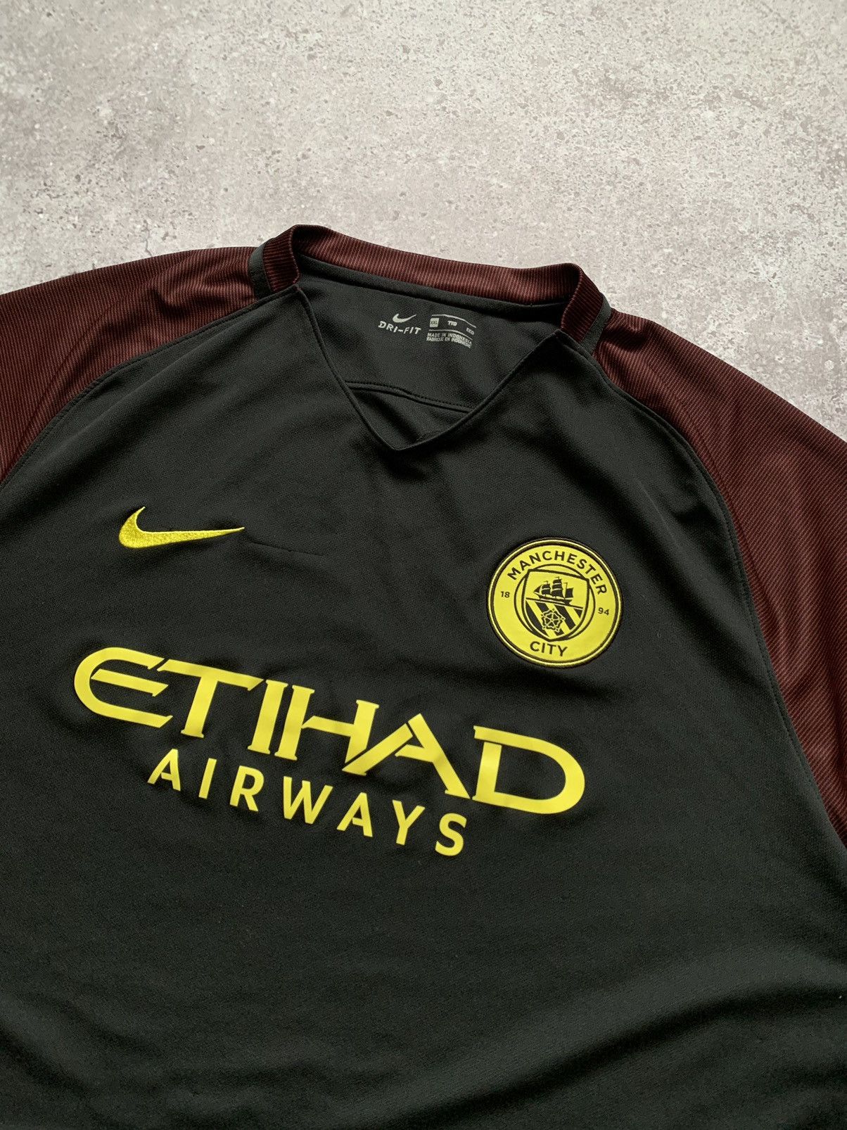 Vintage 🔥NIKE MANCHESTER CITY 2016 2017 AWAY SOCCER JERSEY Size US XXL / EU 58 / 5 - 5 Thumbnail