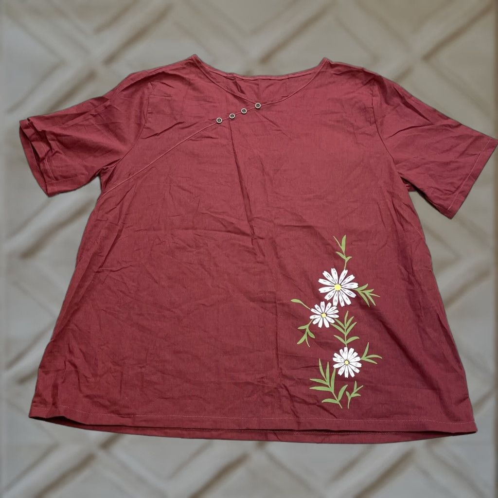 Vintage Unbranded T Shirt Top Womens 4XL Red Floral Short Sleeve V Neck Casual Buttons Size XXL / US 16-18 / IT 52-54 - 1 Thumbnail