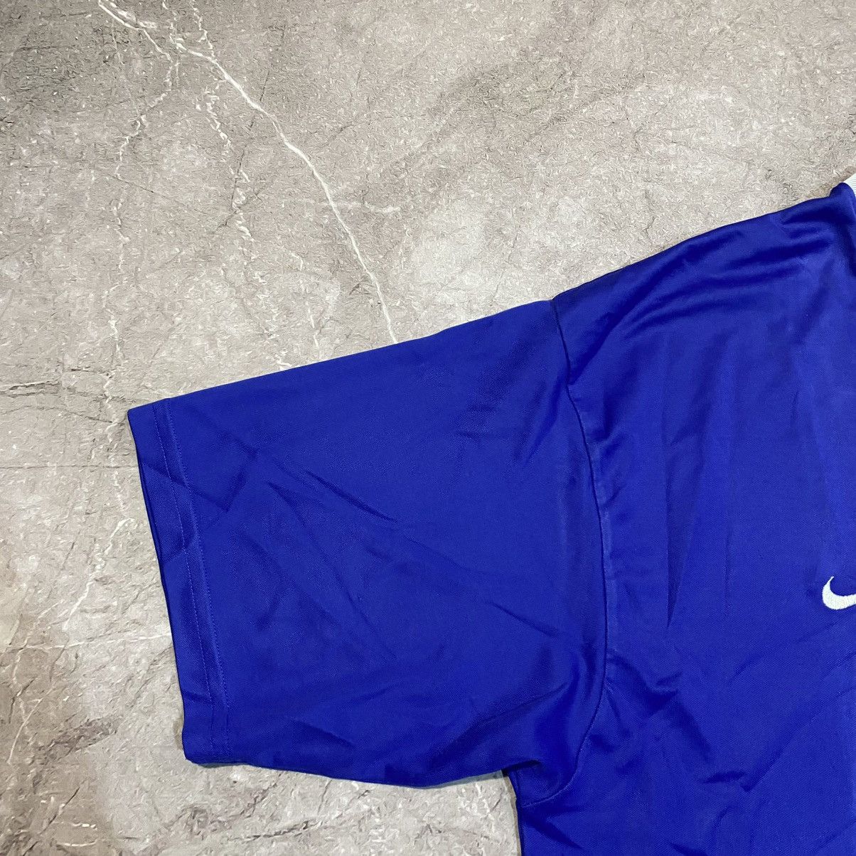 Vintage VINTAGE NIKE BRAZIL TEE SOCCER JERSEY NATIONAL 00s Size US XL / EU 56 / 4 - 2 Thumbnail