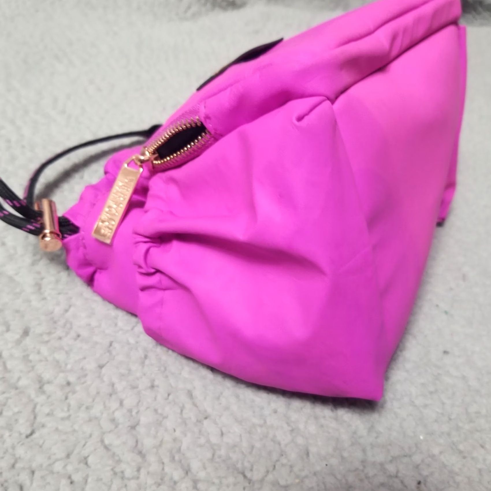 Versace Versace Parfums Fuchsia Purple Nylon Mini Tote Handbag Drawstring Cosmetic Pouch Women Tote Small Purple Size ONE SIZE - 3 Thumbnail
