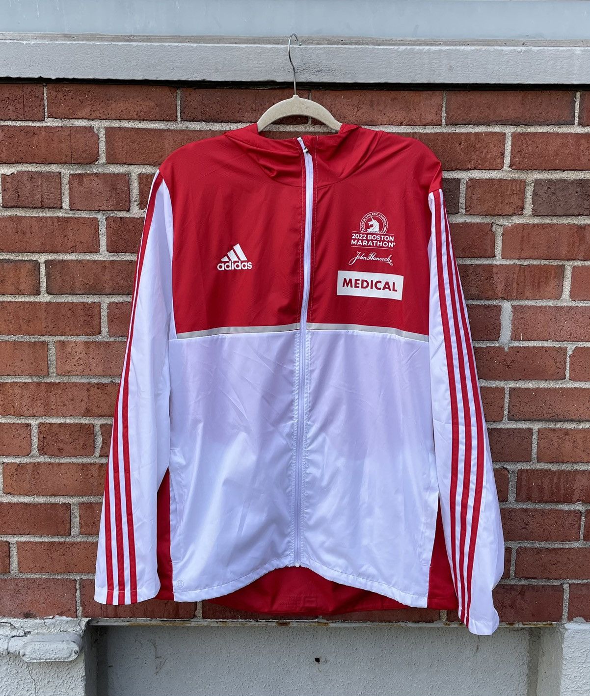 Adidas 2022 Boston Marathon Medical Adidas Windbreaker Size US L / EU 52-54 / 3 - 1 Thumbnail