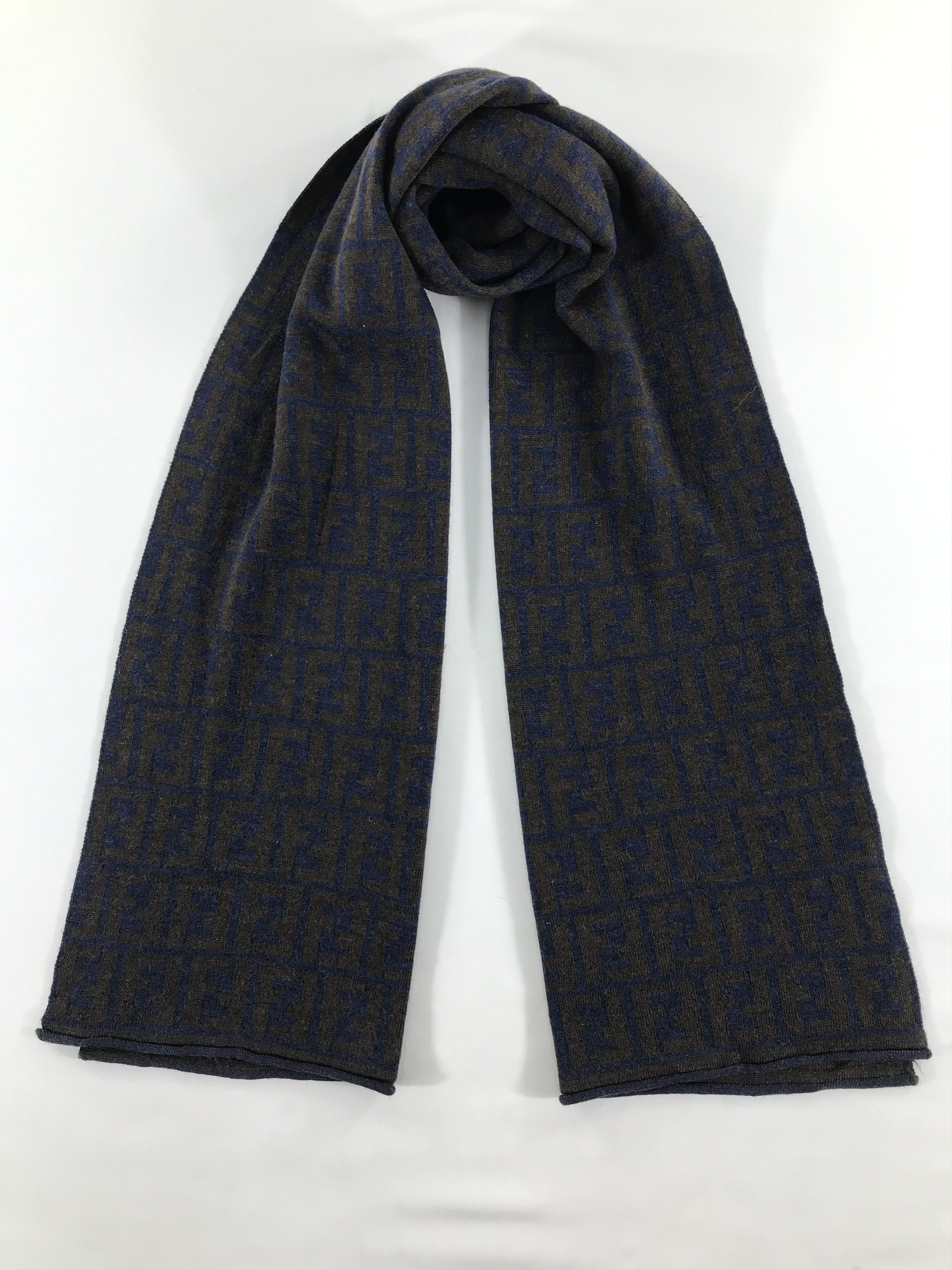 Fendi Vintage Fendi Scarf/Muffler/Neckwear MF1433 Size ONE SIZE - 1 Thumbnail