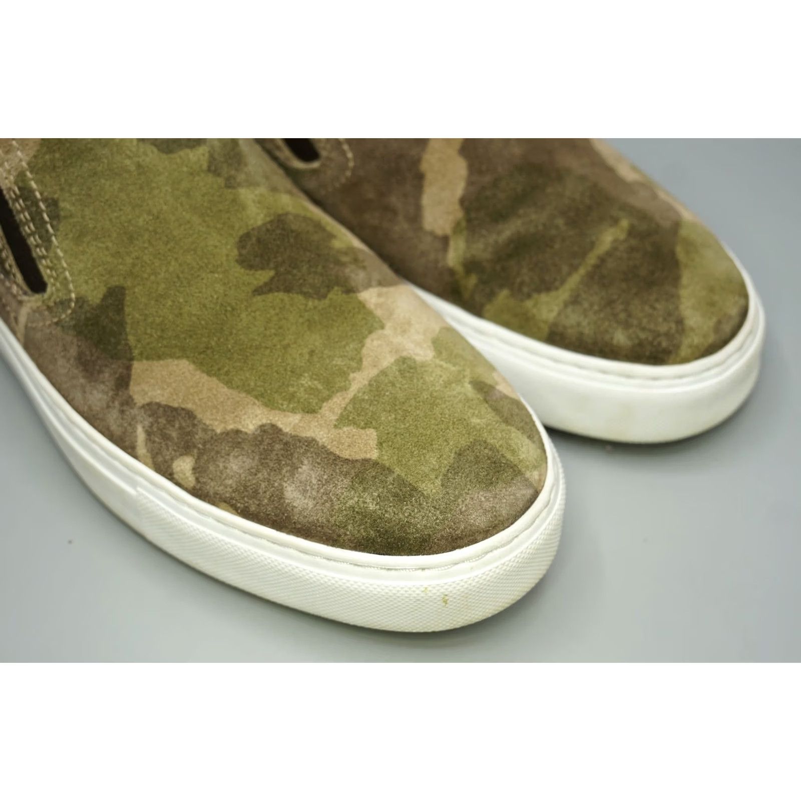 Johnston & Murphy VINTAGE Johnston & Murphy Camouflage Suede Slip-On Casual Sneakers Men 9M Green Brown Tan Camouflage Casual Shoes India Size US 9 / EU 42 - 2 Thumbnail