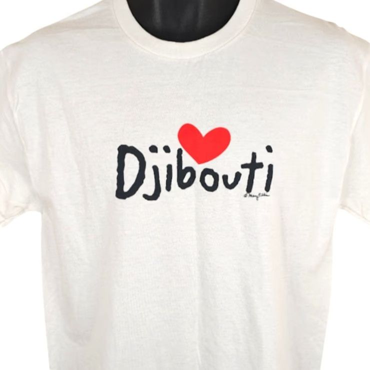 Vintage VINTAGE Djibouti Tshirt Mens Size Medium White Mary Ellis Souvenir Tee East Africa Size US M / EU 48-50 / 2 - 2 Thumbnail