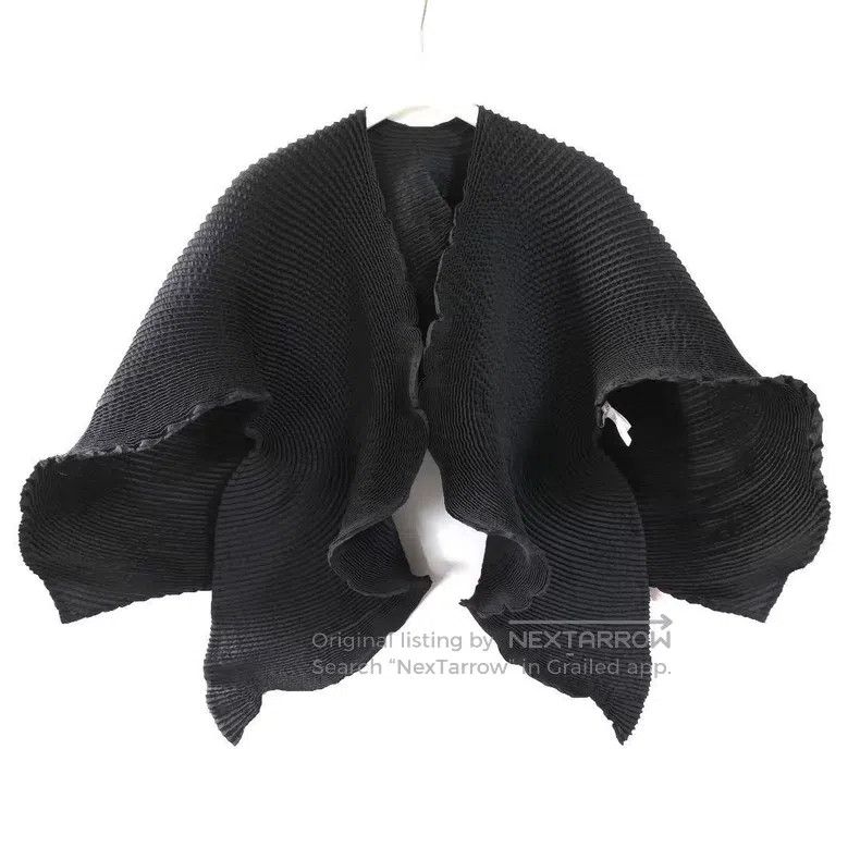 Issey Miyake Issey Miyake size:one size Steam Stretch Bud Top Size S / US 4 / IT 40 - 3 Thumbnail