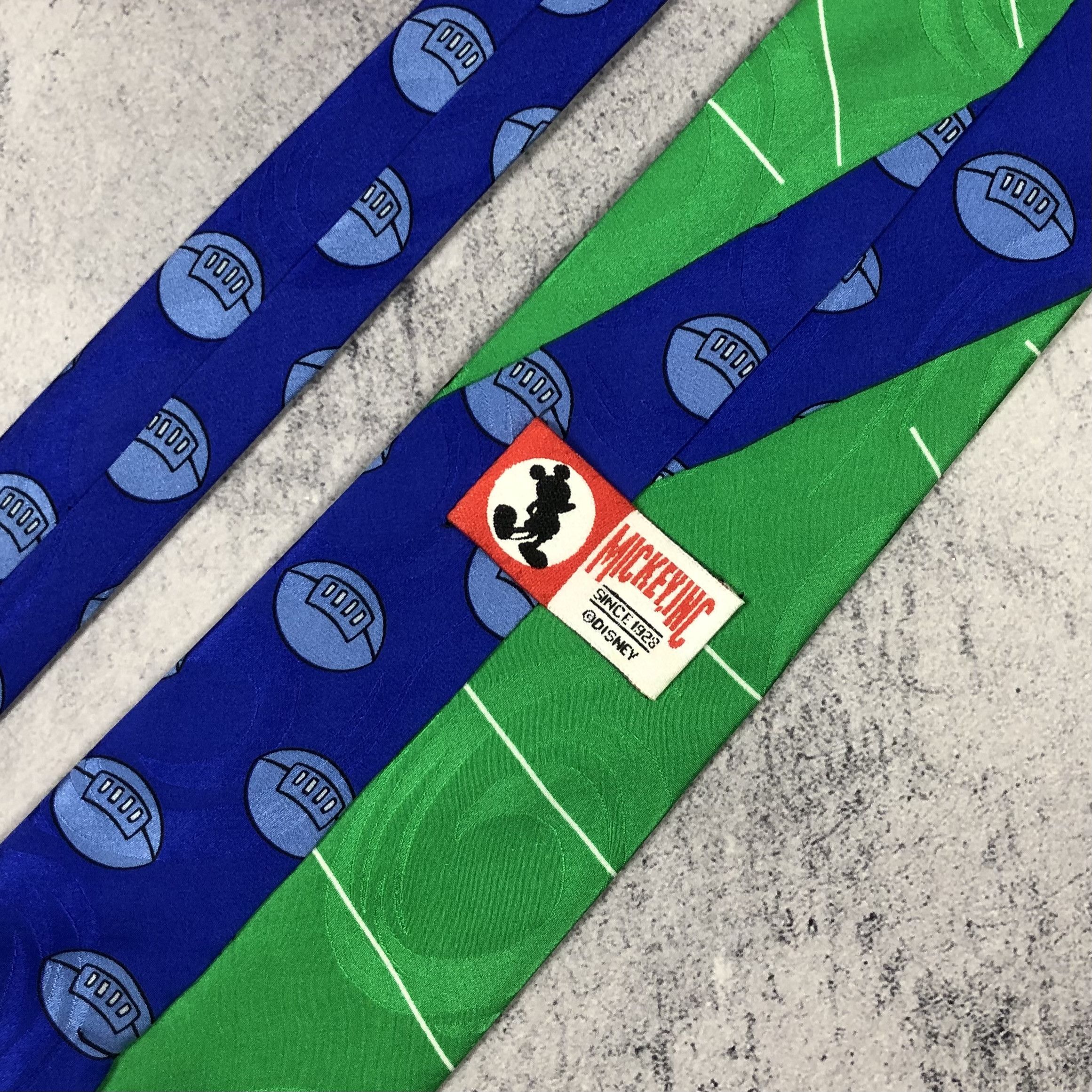 Mickey Mouse 90s Disney Tie Mickey Mouse Donald Duck Size ONE SIZE - 2 Thumbnail