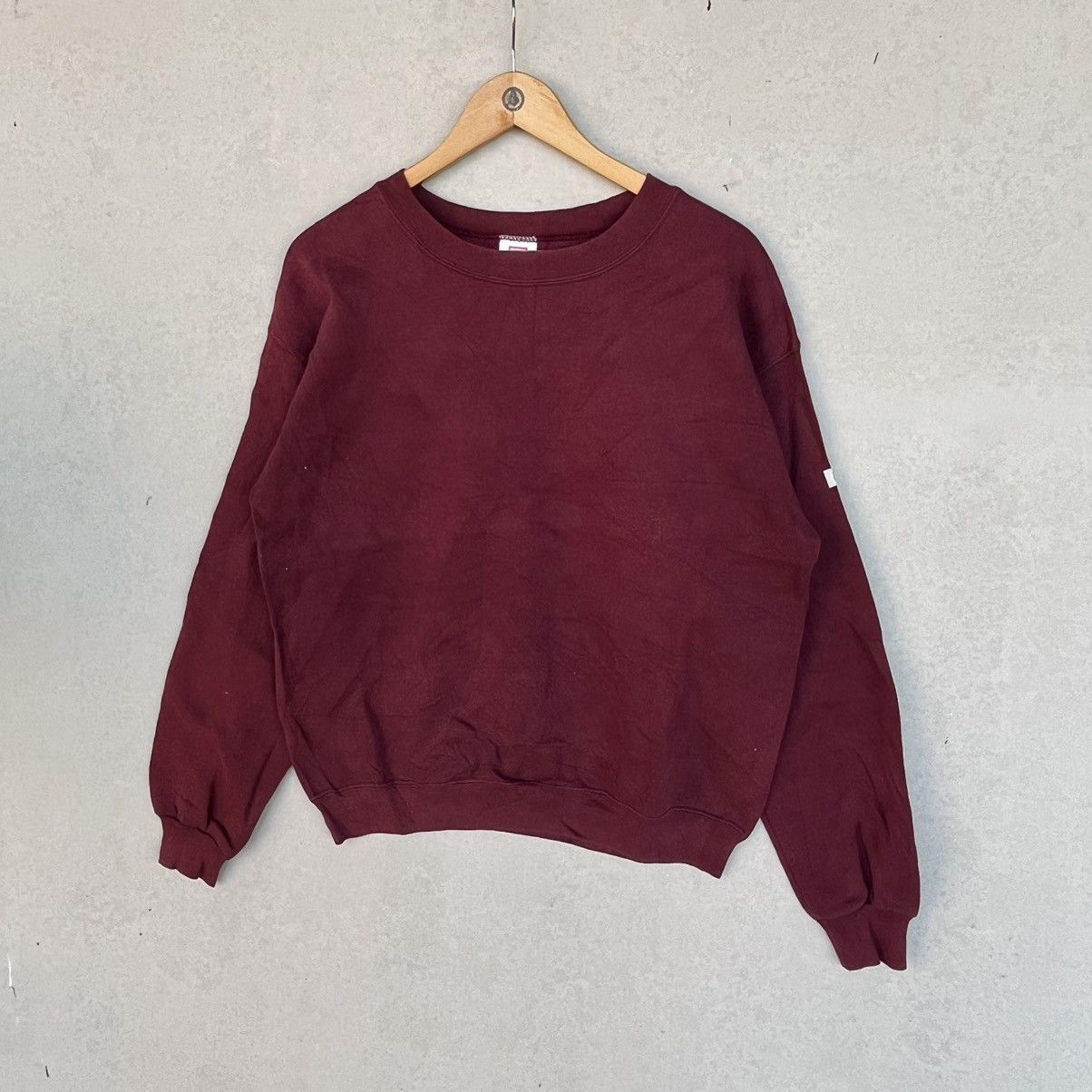 Other Vintage Burgundy Crewneck Sweatshirt Pullover Jumper Size L Size US L / EU 52-54 / 3 - 2 Thumbnail