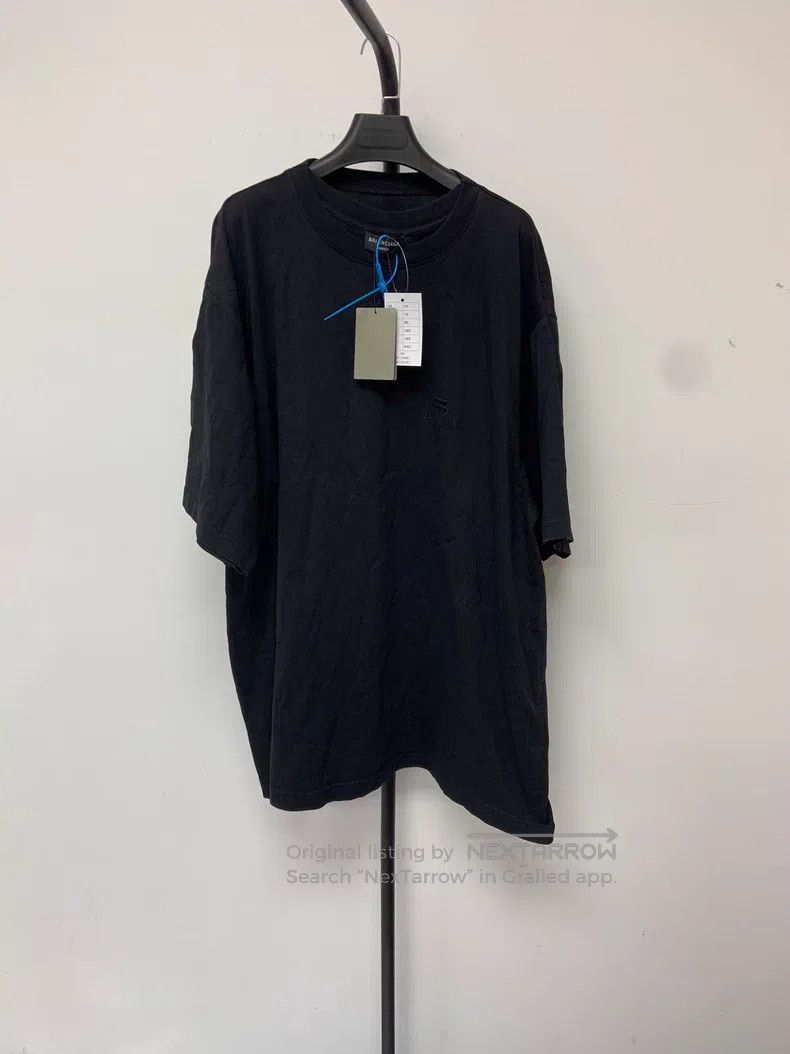 Balenciaga Balenciaga Solid Color Round Neck Casual Short Sleeve T-Sh Size US S / EU 44-46 / 1 - 1 Thumbnail