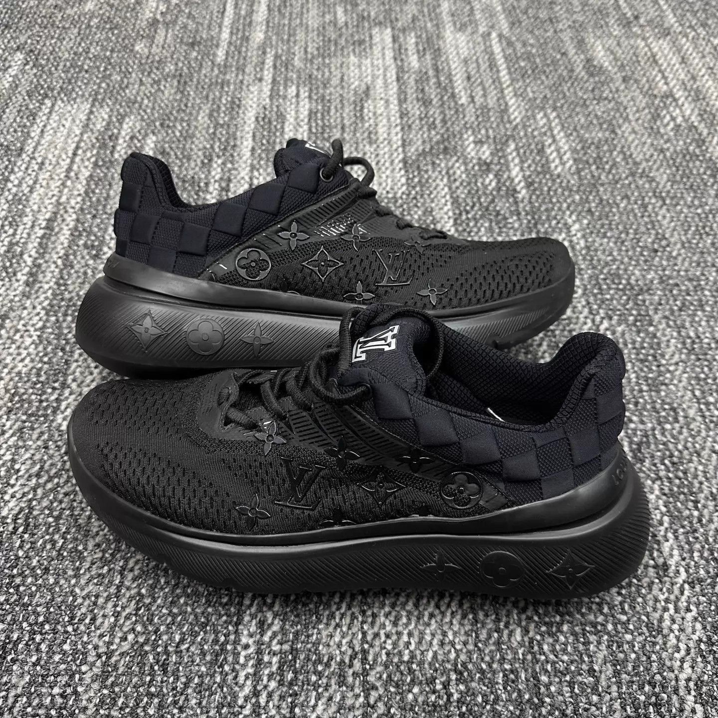 Louis Vuitton LV Show Up Black Monogram Sneaker 42 Worn 1x Size US 9 / EU 42 - 3 Thumbnail