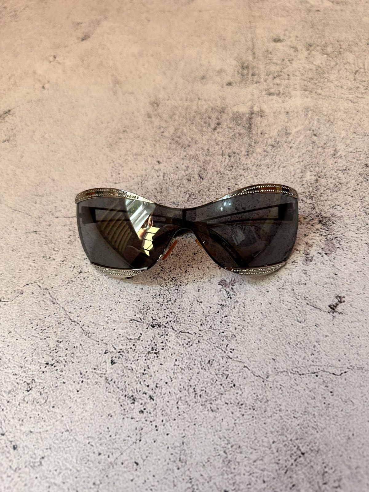 Jean Paul Gaultier 🩸RARE🩸Jean Paul Gaultier 2000s vintage sunglasses Size ONE SIZE - 4 Thumbnail