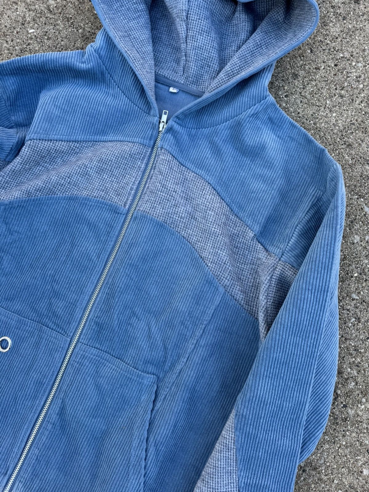 Japanese Brand Rare keychain hole corduroy zip up thermal hybrid zip up Size US L / EU 52-54 / 3 - 2 Thumbnail
