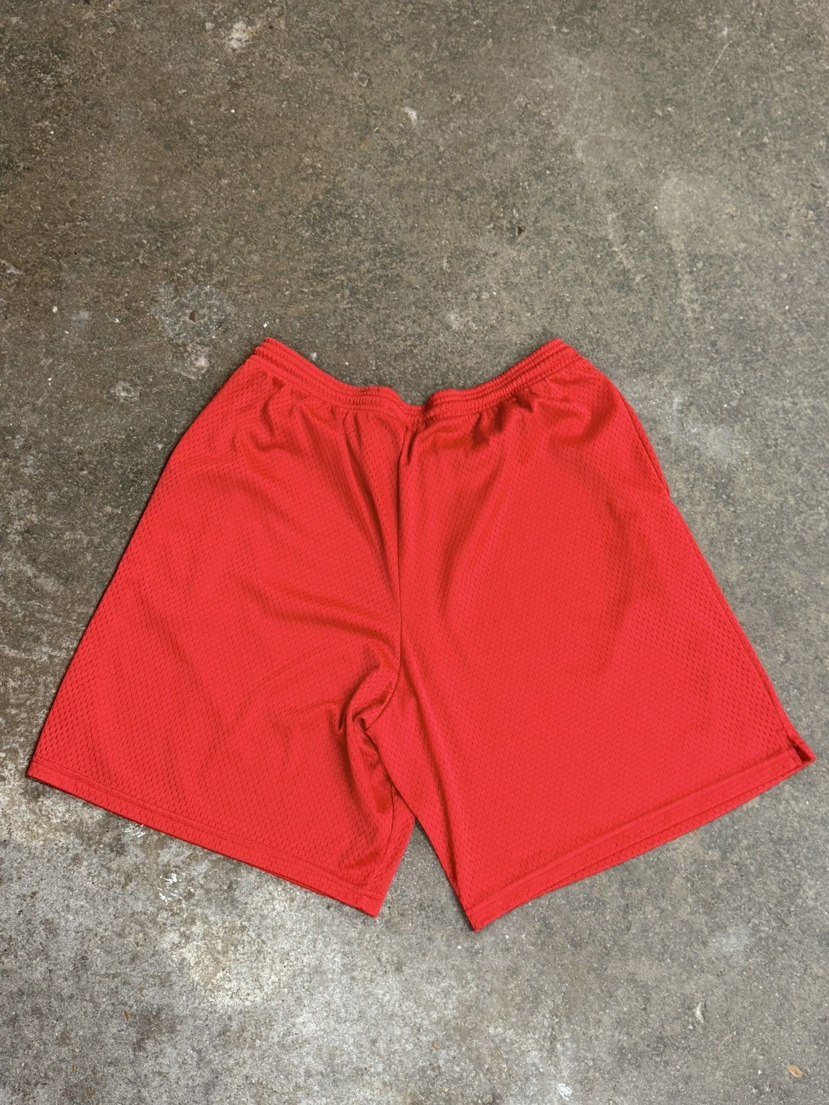 Champion Champion Mesh Patch Logo Shorts XL Red Size US 36 / EU 52 - 6 Thumbnail