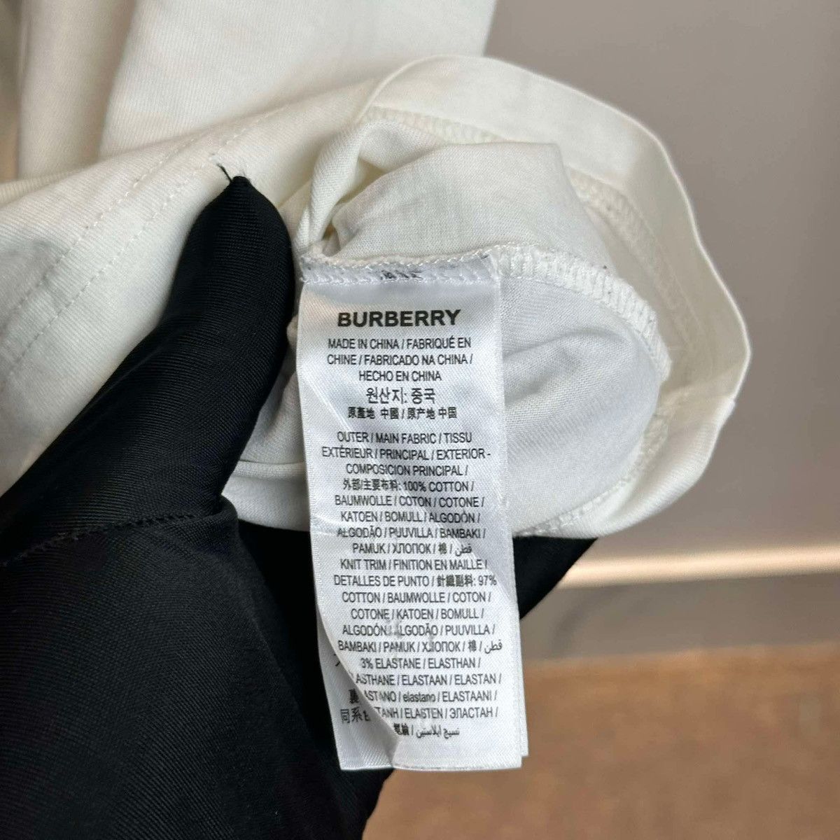 Burberry BURBERRY 3D BIG LOGO T SHIRT Size US M / EU 48-50 / 2 - 5 Thumbnail