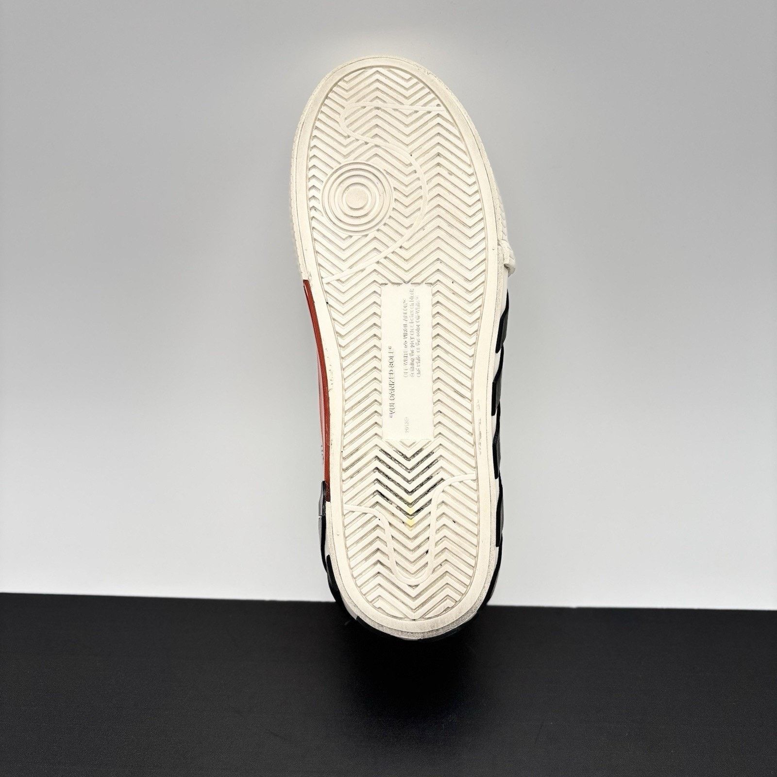Off-White Off-White Vulc Sneaker ' White ' | GREAT CONDITION! Size US 7 / EU 40 - 18 Thumbnail