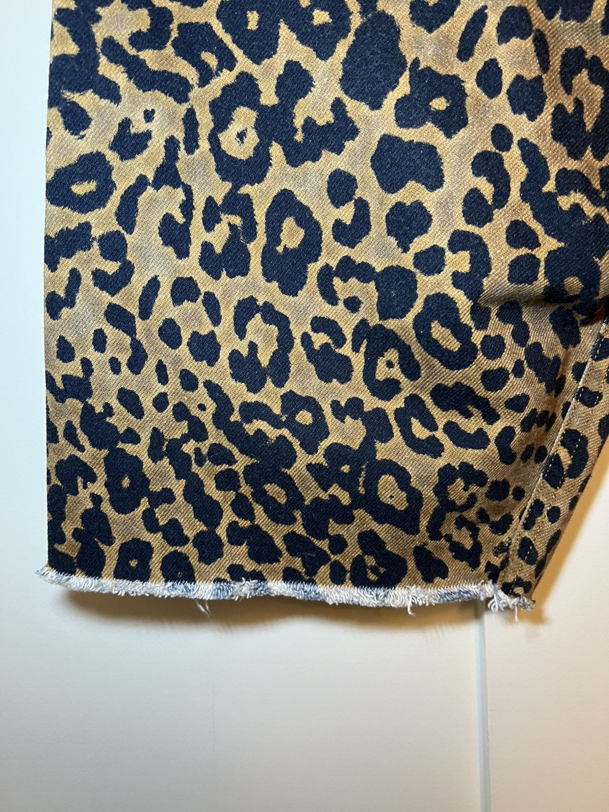 Vetements Vetements leopard print slim denim shorts Size US 34 / EU 50 - 13 Thumbnail