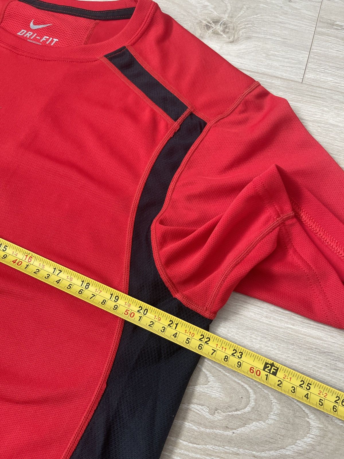 Nike Nike tee t-shirt red dri-fit L Size US L / EU 52-54 / 3 - 8 Thumbnail