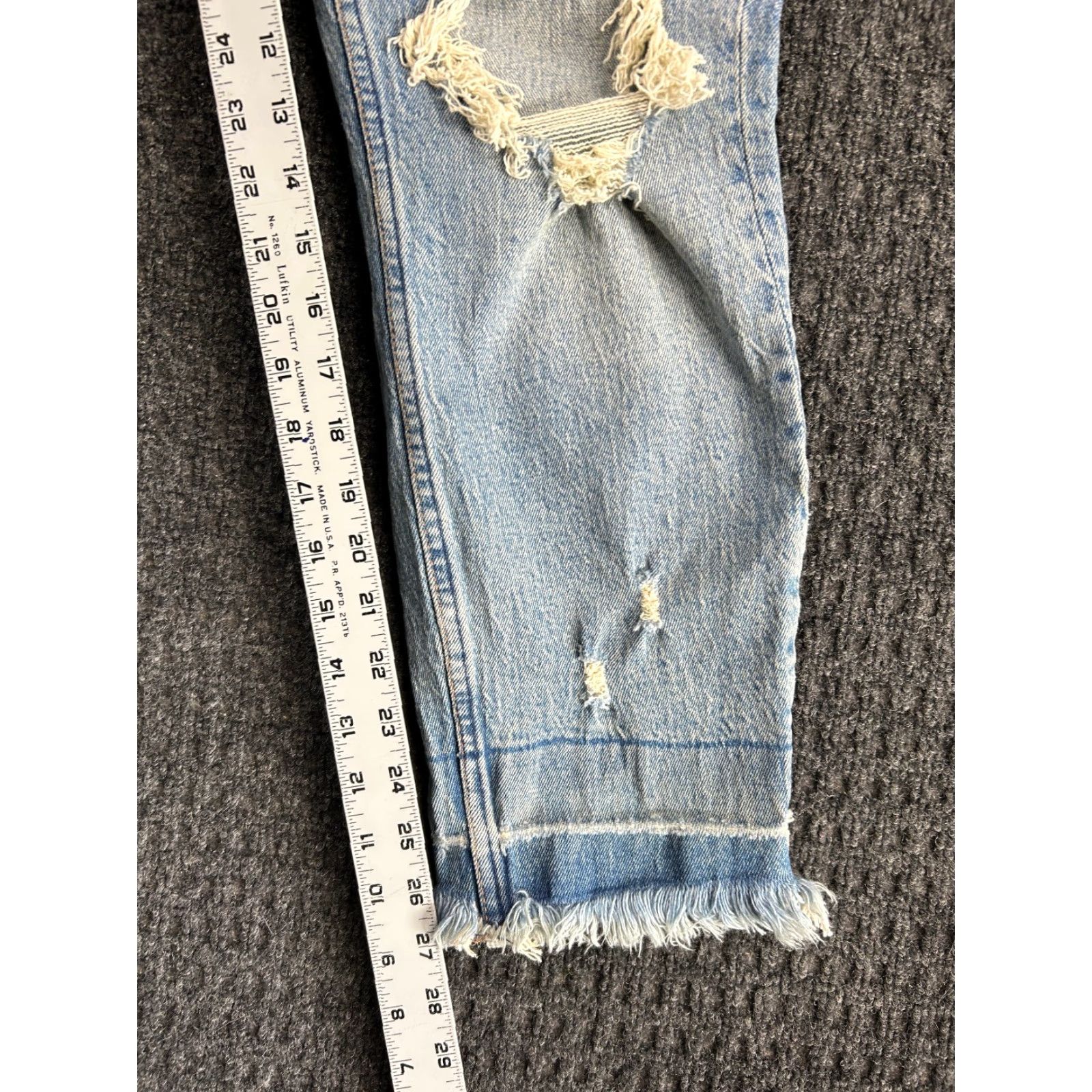 Abercrombie & Fitch Abercrombie & Fitch Womens Jeans Mom High Rise 29 Distressed Blue 8R Regular Denim 5-Pocket Womens Size 30" / US 8 / IT 44 - 5 Thumbnail