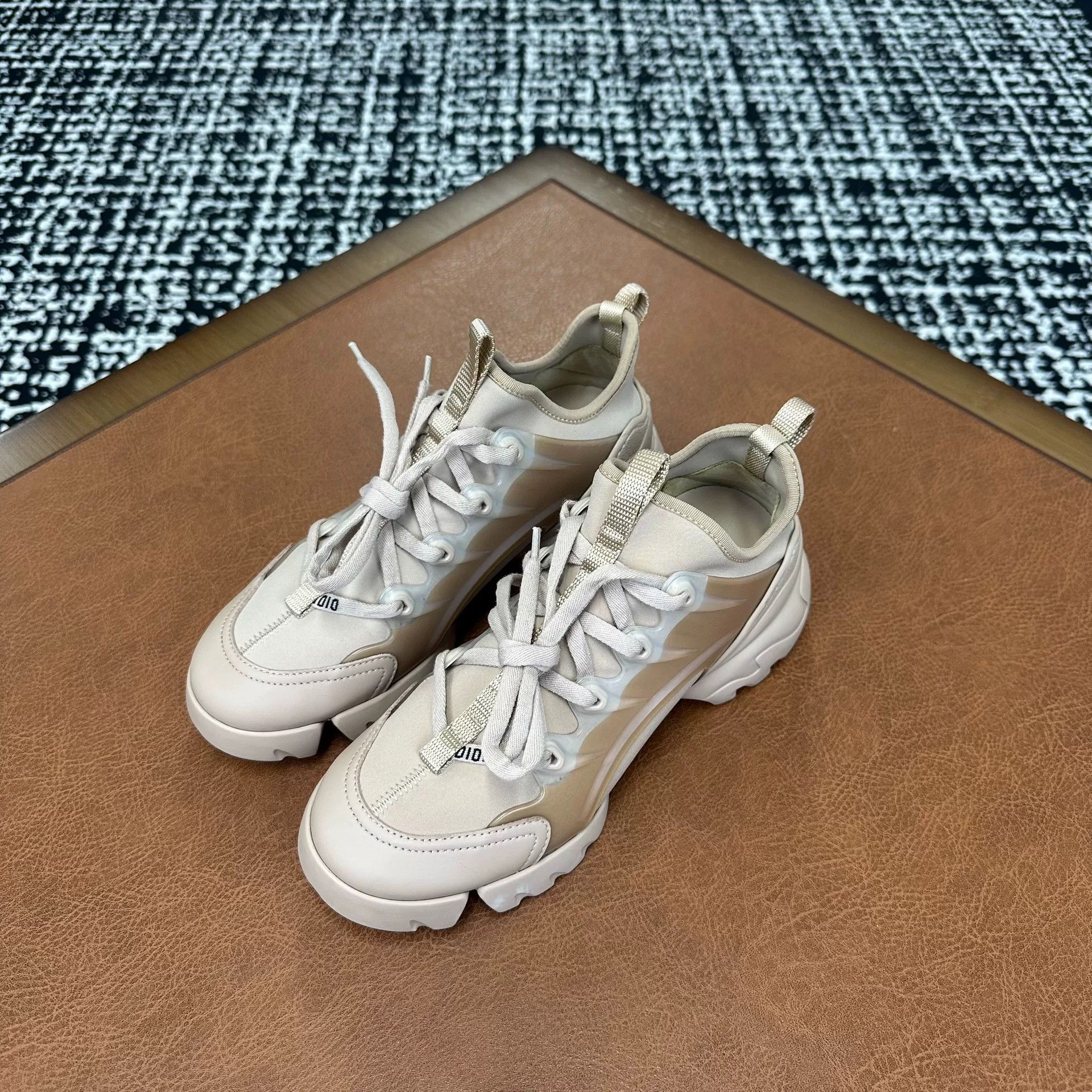 Dior Dior Lowtop Sneakers it_36 Women Size US 6 / IT 36 - 1 Thumbnail