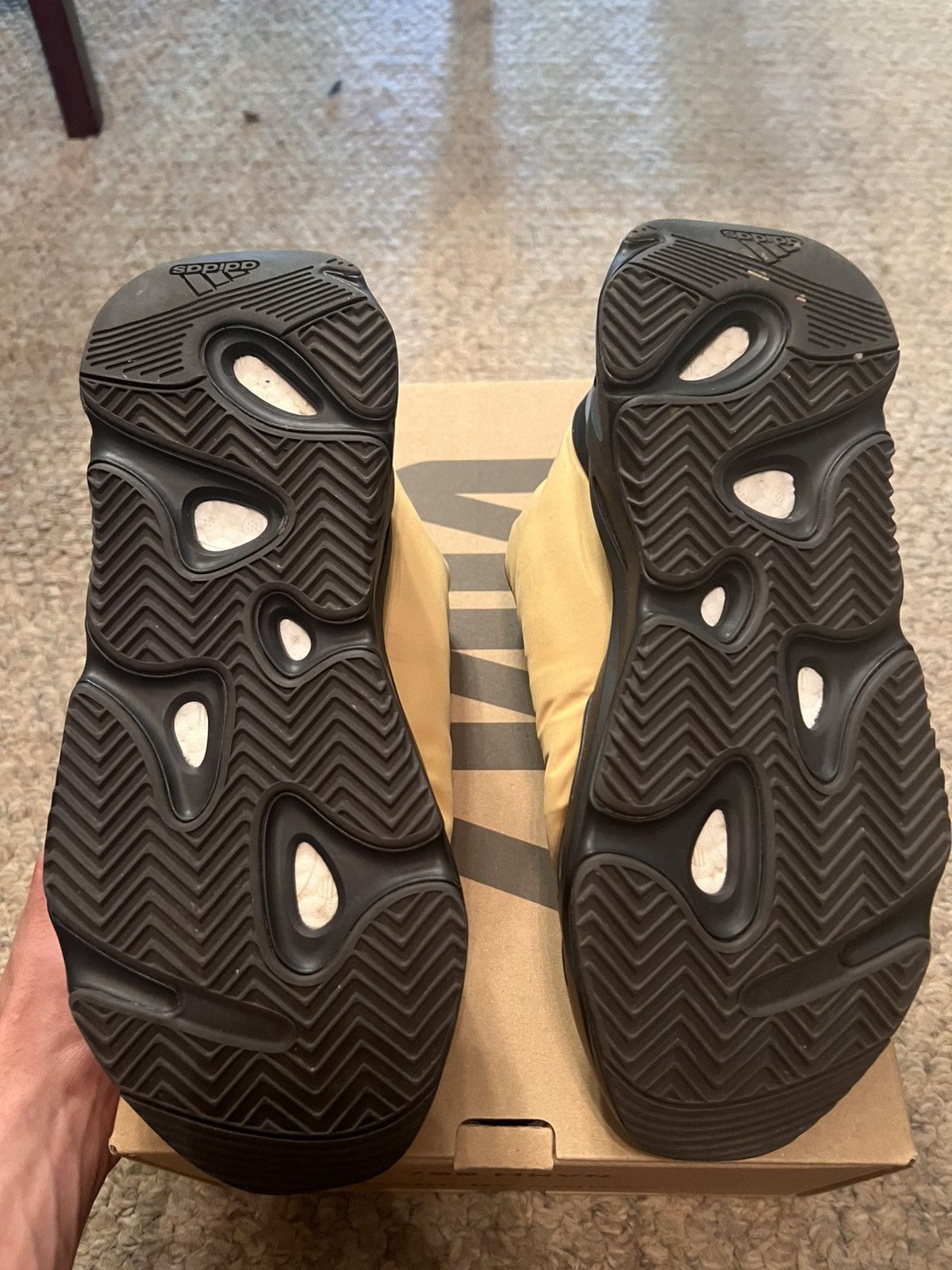 Adidas Yeezy boost 700 MNVN Honeyflux Size US 9.5 / EU 42-43 - 4 Thumbnail