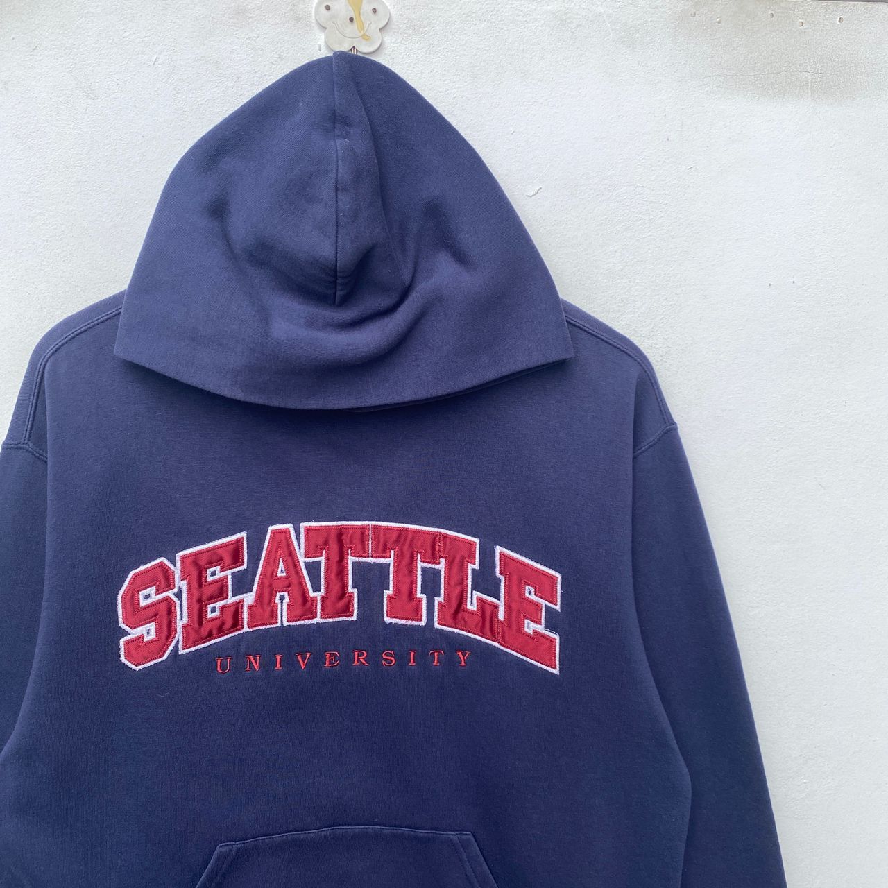 Vintage VINTAGE SEATTLE UNIVERSITY HOODIE MEDIUM PULLOVER Size US M / EU 48-50 / 2 - 3 Thumbnail
